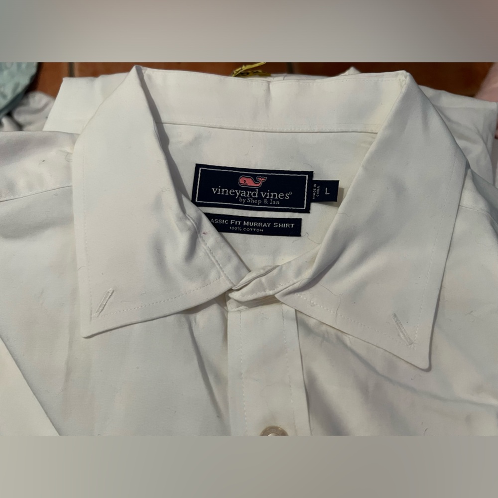 Vineyard Vines white classic fit long sleeved shirt